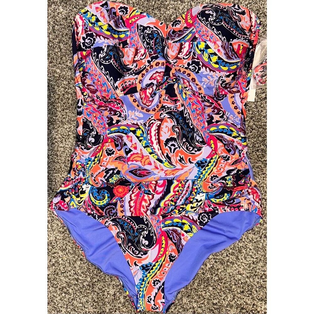 Anne Cole paisley print strapless one-piece swimsuit featuring ruched sides size